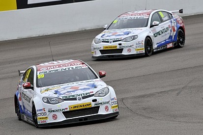 Plato on pole with teammate Tordoff second fastest in Silverstone