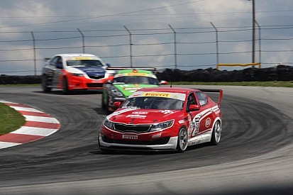 Kia aiming for GTS title in Pirelli World Challenge this weekend in Houston
