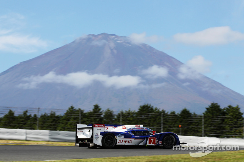 #7 Toyota Racing Toyota TS030 Hybrid: Alexander Wurz, Nicolas Lapierre, Kazuki Nakajima