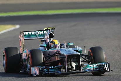 Works teams to have V6 engine advantage - Brawn