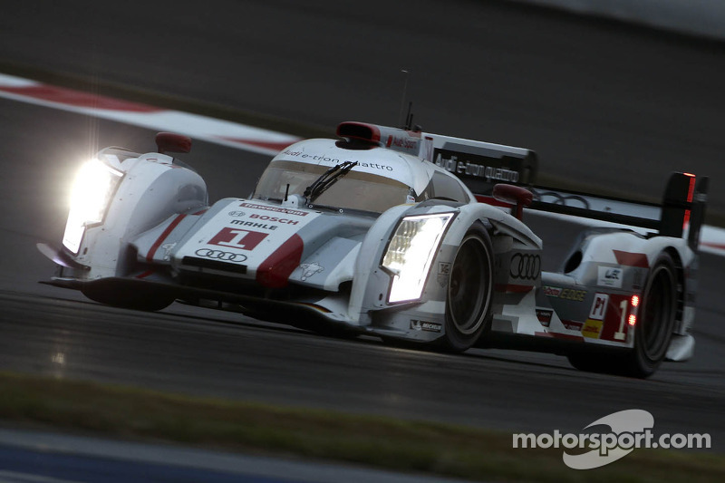 #1 Audi Sport Team Joest Audi R18 e-tron quattro: Marcel Fässler, Andre Lotterer, Benoit Tréluyer