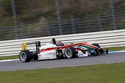 European champion Marciello claims final winner’s trophy in 2013