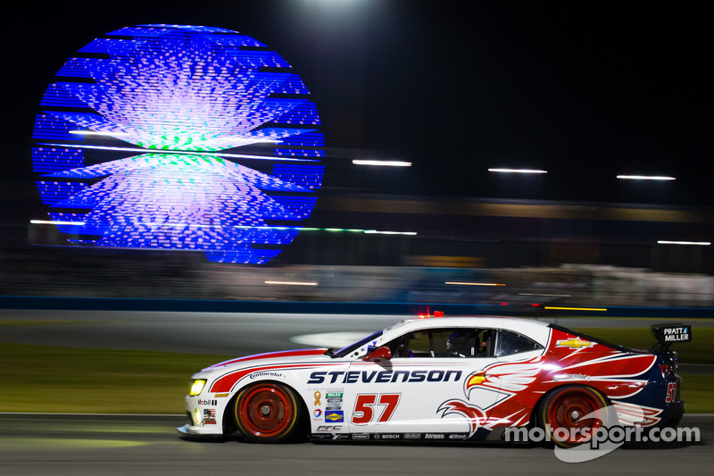 Moment of the Year Award caps big 2013 season for Stevenson Motorsports