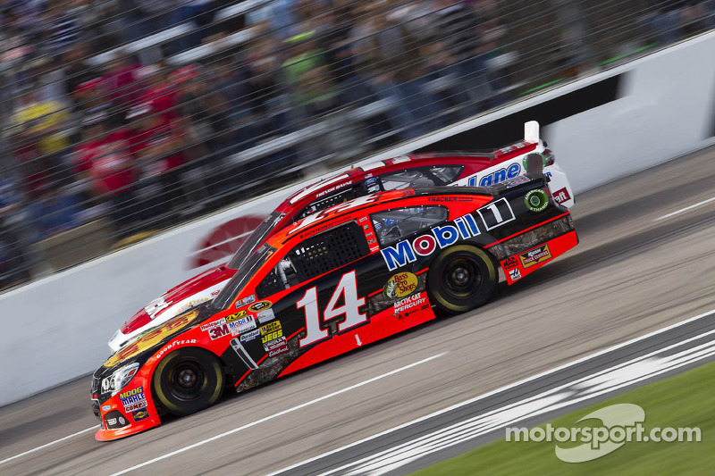 Mark Martin in a zone all his own in Arizona