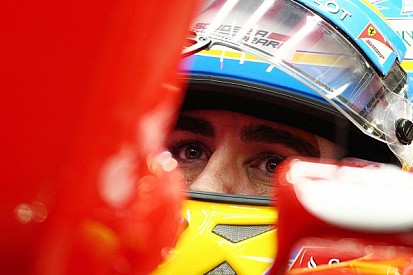 Injured Alonso to fight on in Austin