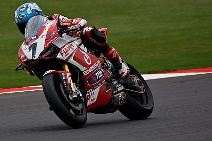Ducati announces its World Superbike program 2014