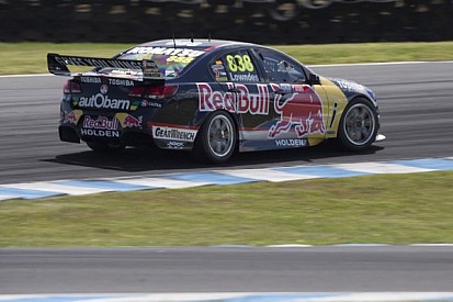 Lowndes takes victory in Phillip Island 360's race two