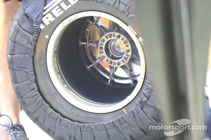 Top three teams to test 2013 cars in December