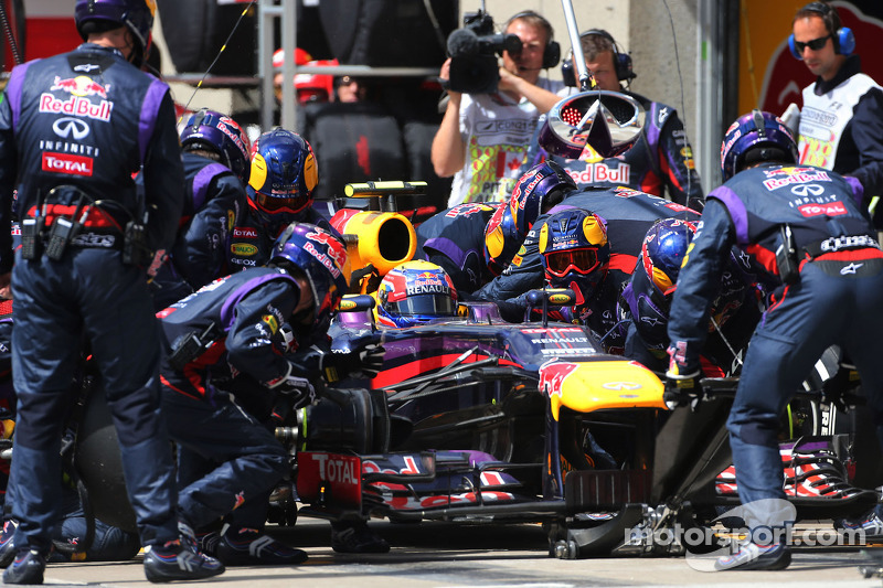 F1 says no to heavier cars, mandatory pitstops