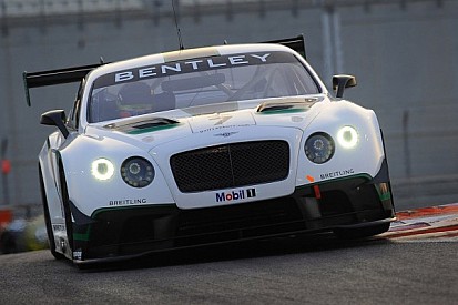 AF Corse leads Team Abu Dhabi by Black Falcon at half distance, third for Bentley