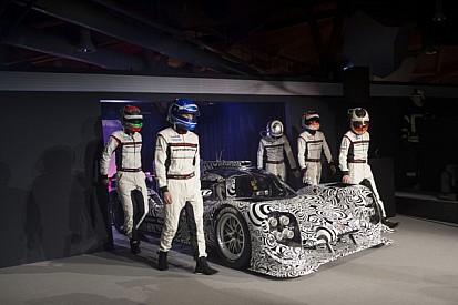 Porsche completes driver lineup with Hartley and Lieb