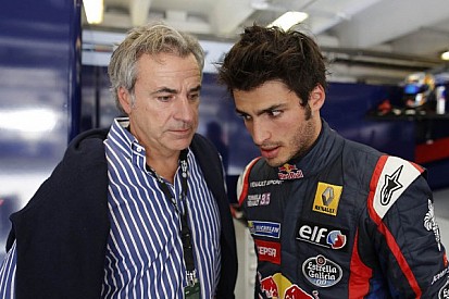 Sainz hopes son on road to F1