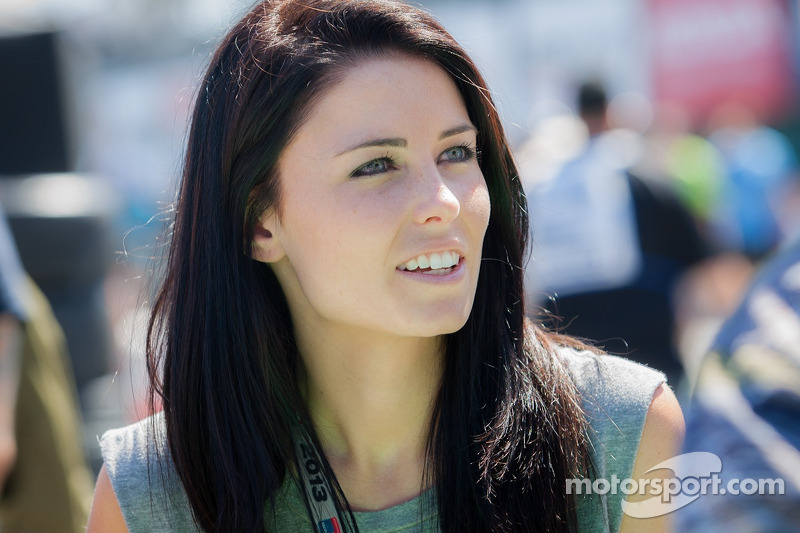 The Big Picture: Best of girlfriends and wives 2013