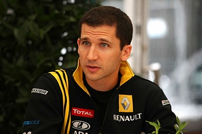Adieu to the V8, interview with Rémi Taffin, Renault's head of track operations