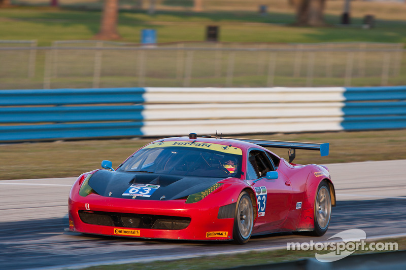 #63 Scuderia Corsa Ferrari 458: Olivier Beretta, Alessandro Balzan