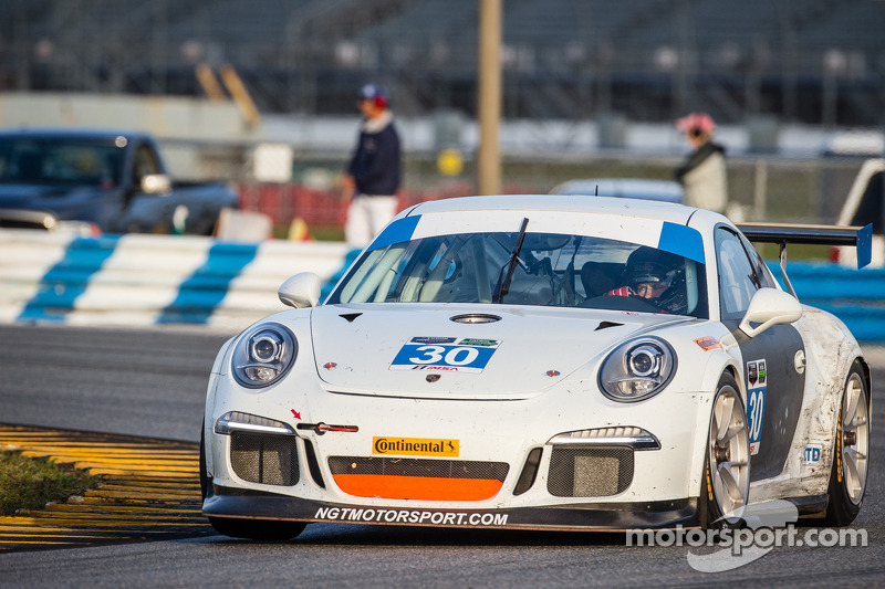 MOMO NGT Motorsport wraps up testing at the Roar before the 24 at Daytona