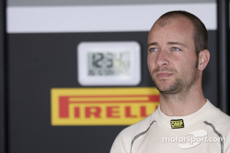 Nicky Pastorelli, 2006 spec Corvette takes pole in Dubai
