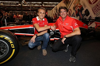 Max Chilton re-signs with Marussia for second season