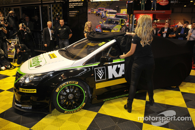 Unveiling of Simon Belcher's BTCC Toyota Avensis