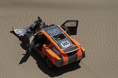 Mechanical issues sideline Robby Gordon at Dakar Rally