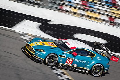 Premiere at the 24h of Daytona for Stefan Mücke