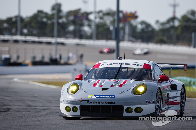 Porsche, Audi take GT wins in Rolex 24