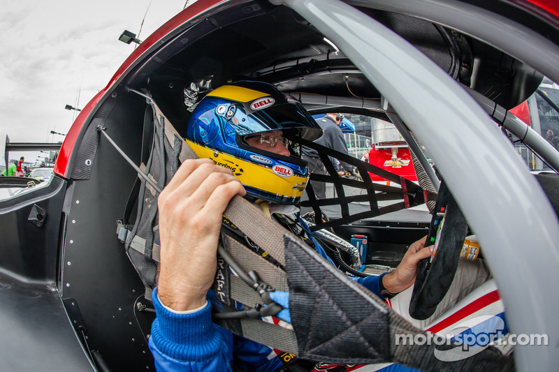 Bourdais continues IndyCar series win streak at Rolex 24