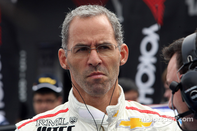 Alain Menu returns to the BTCC