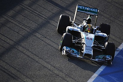 Faltering start to first test of 2014