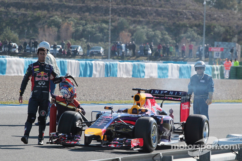 Ecclestone slams Jerez testing 'farce'