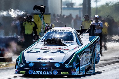 John Force races to provisional No. 1 in Pheonix
