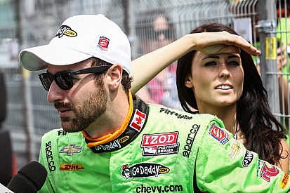 Hinchcliffe kicks off St. Pete build
