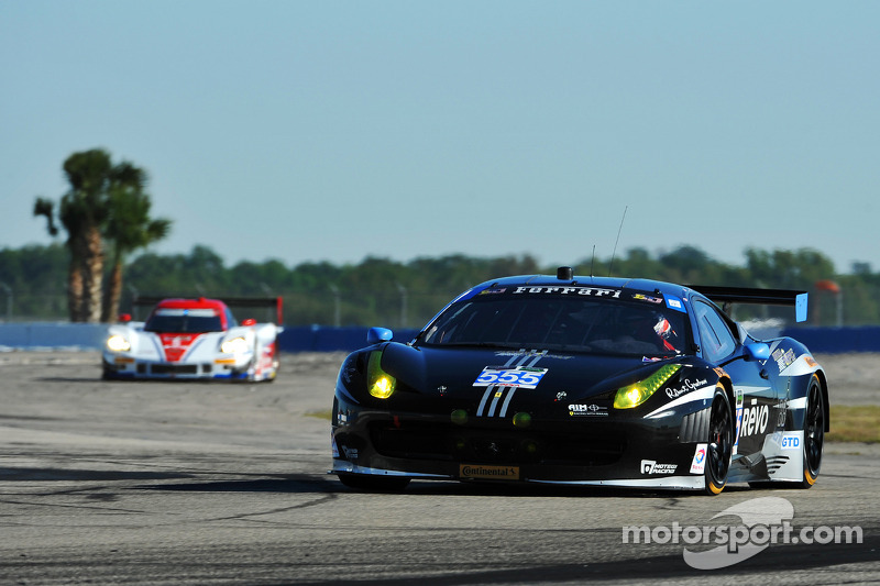 #555 AIM Autosport Ferrari 458 Italia: Townsend Bell, Bill Sweedler