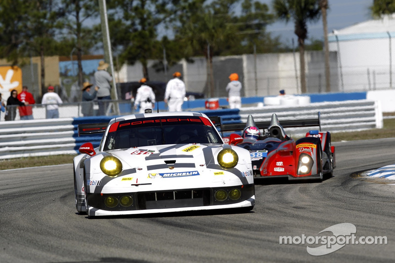 Porsche captures GTLM pole as Christensen shines in qualifying for Sebring 12H
