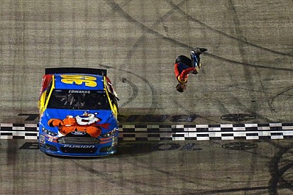 Edwards wins wet one in Bristol
