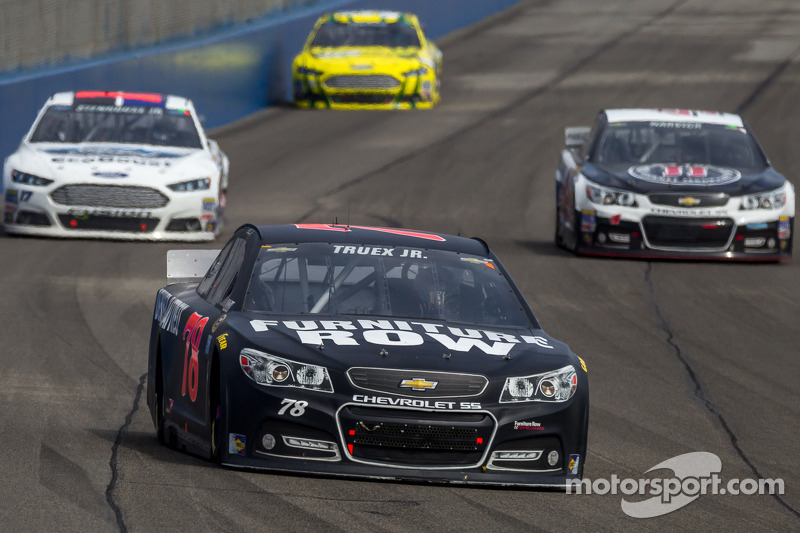 Martin Truex Jr. gets set for Martinsville