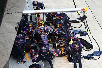 New rule has slowed F1 pitstops - report