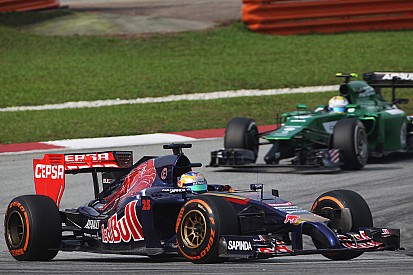 Toro Rosso gets ready for race at Sakhir
