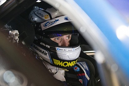 Mark Winterbottom claims his first victory of 2014 at Winton