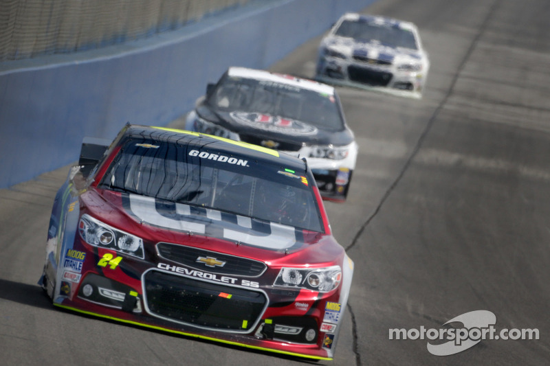Chevrolet narrowly misses victory sweep in Texas