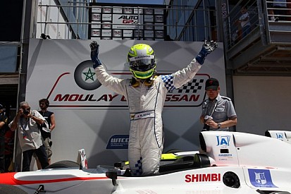 Marrakech, race-1: Kimiya Sato (Euronova) takes win in a crazy race