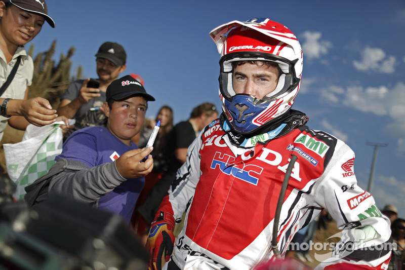 Early Advantages for Al-Attiyah,Barreda and Sonik in Sealine