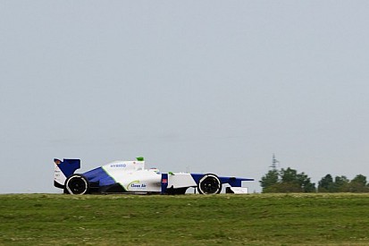 Nuclear millions powering de Silvestro's F1 push