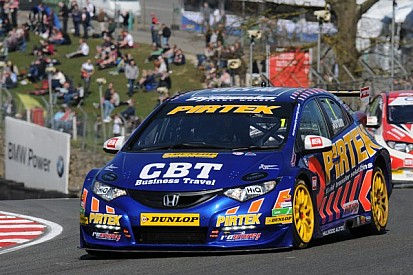 Andrew Jordan speeds to Thruxton pole position