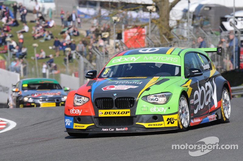 Colin Turkington wins a chaotic Race 3 at Thruxton