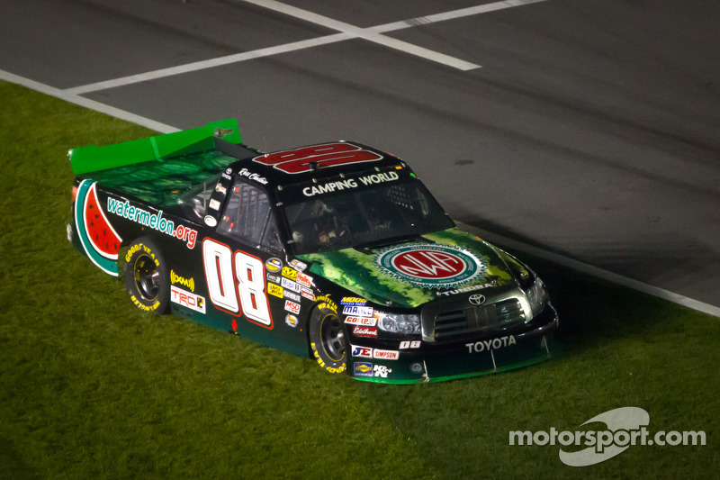 Todd Shafer thunders back into the NASCAR CWTS at Kansas
