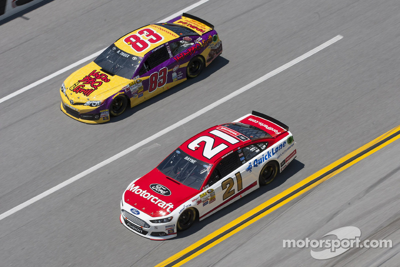 Brake failure halts Truex's charge at Talladega