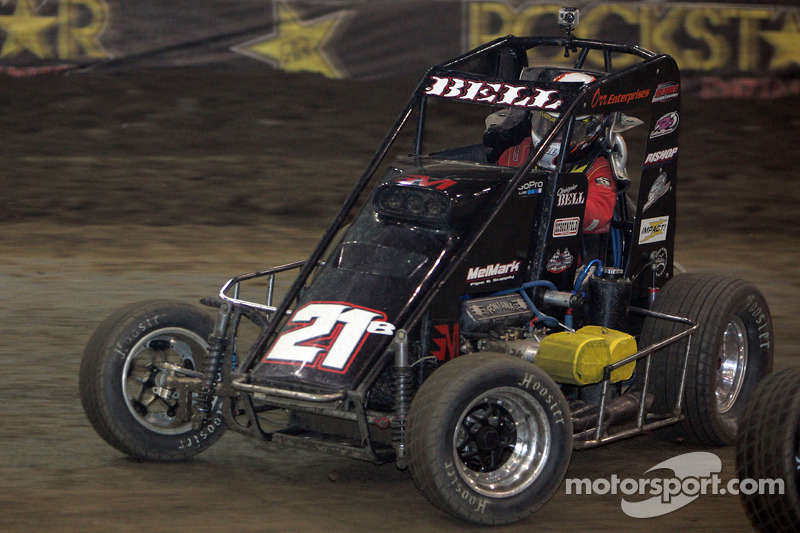 Midget drivers lining up for Belleville Bash