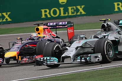Red Bull keeping 'pressure' on Renault - Horner