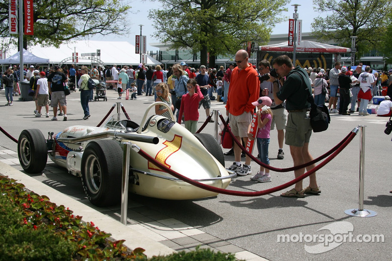 Book Review - Black Noon: The Year They Stopped The Indy 500